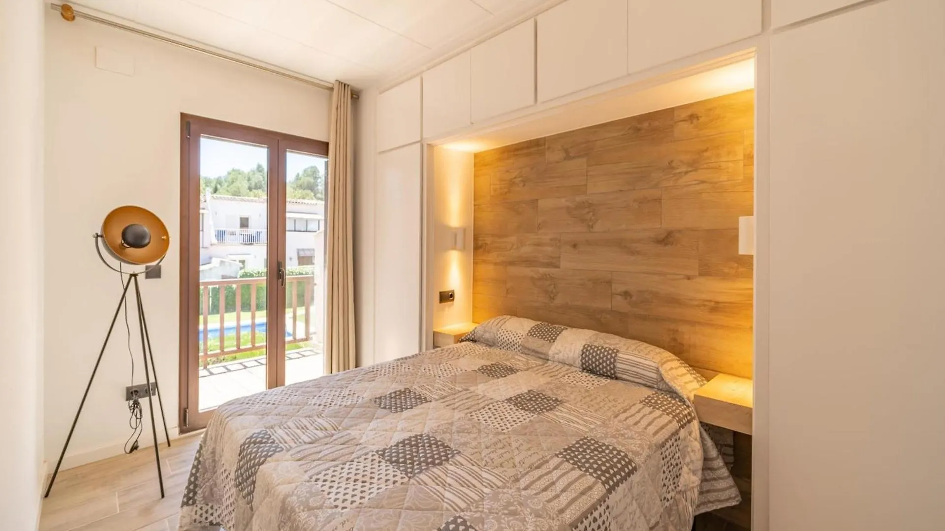 Family-Friendly Beach Villa In Prime Location L'Escala 0*,  Spain